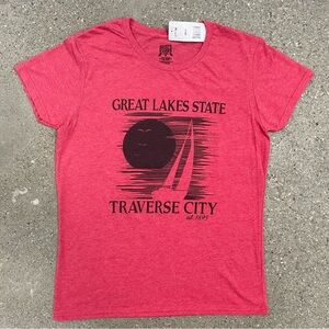 NWT Michigan Great Lakes State sail boat Traverse City soft T-shirt size Medium